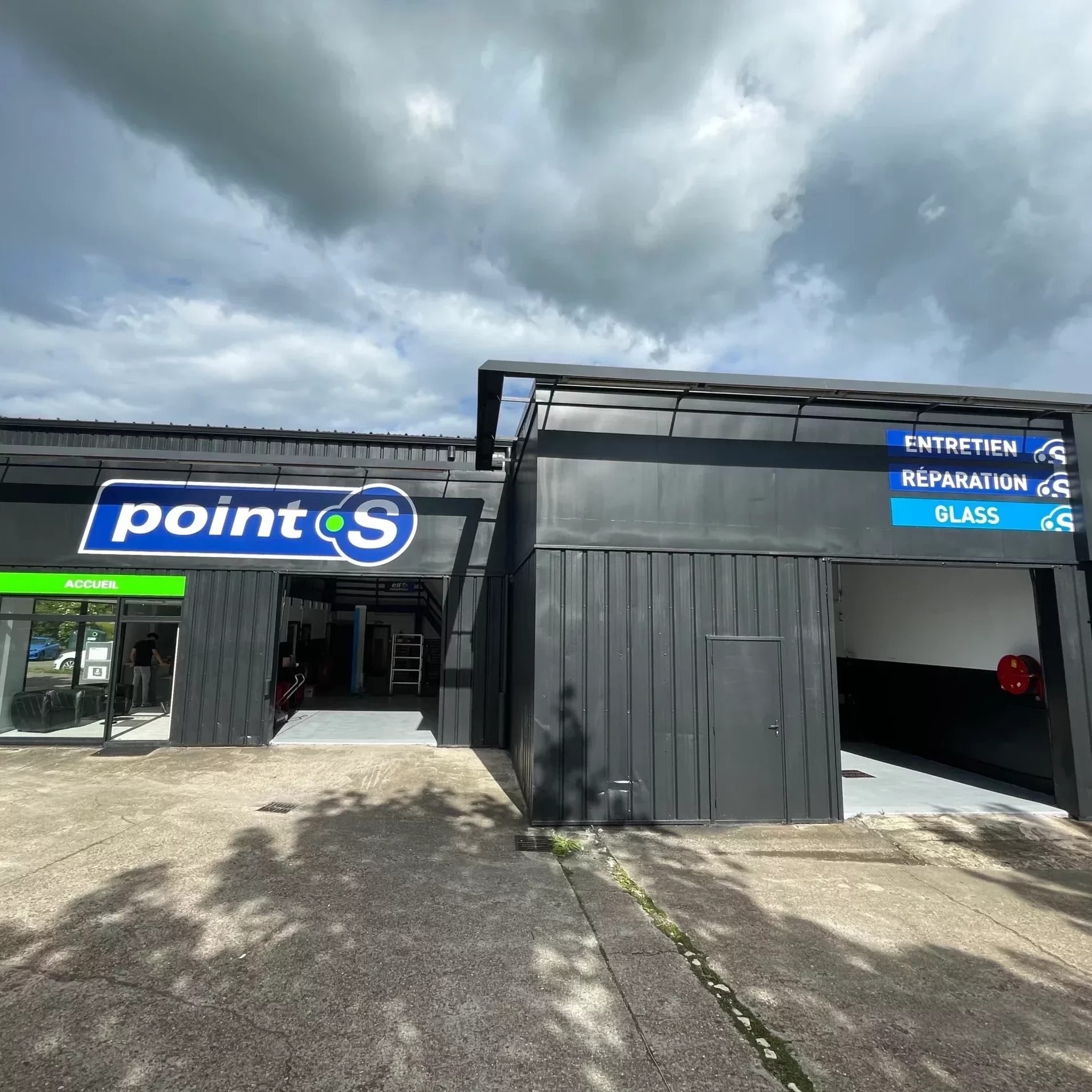 Façade Point S Rambouillet
